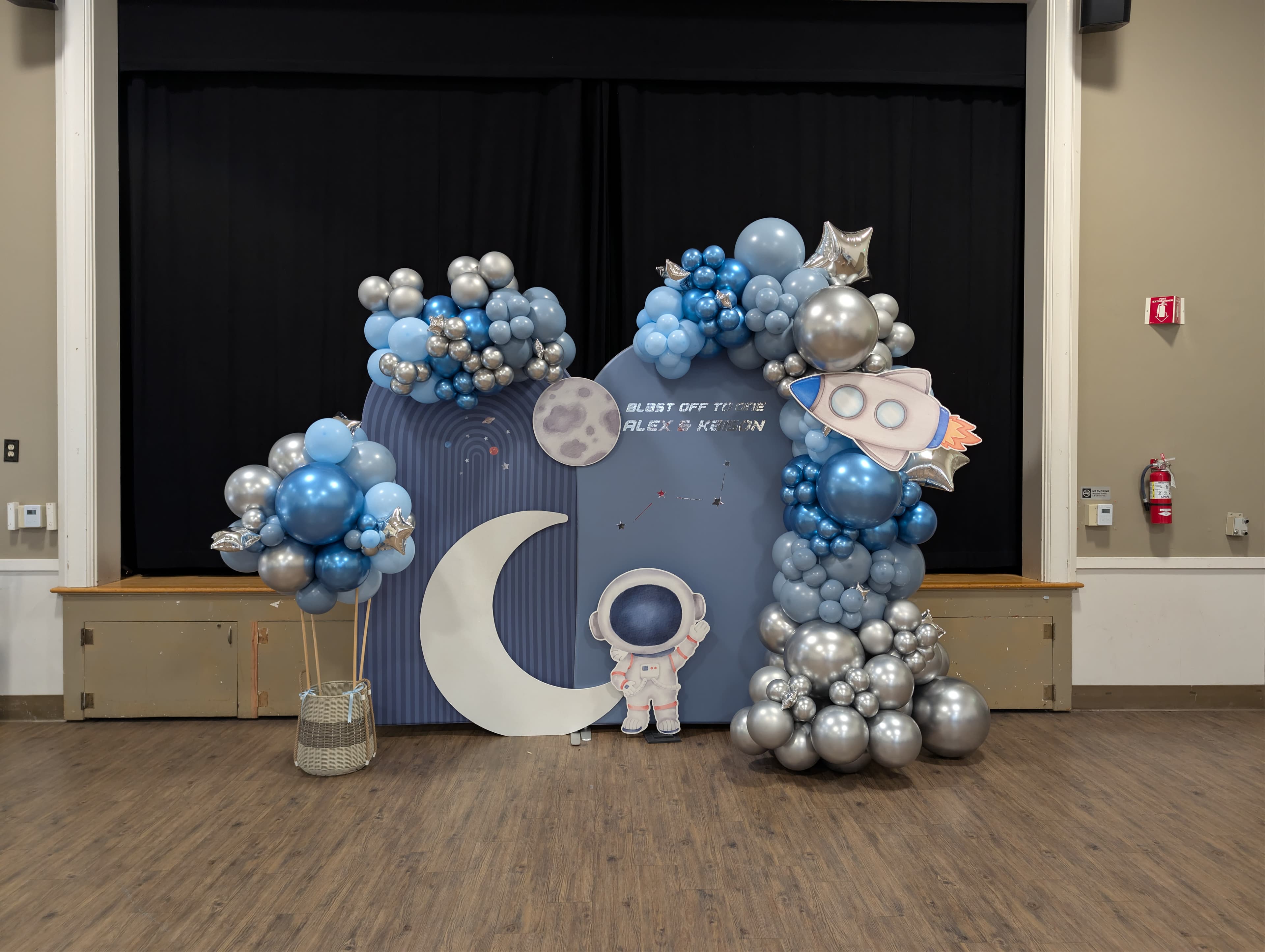 Balloon Backdrop Setup